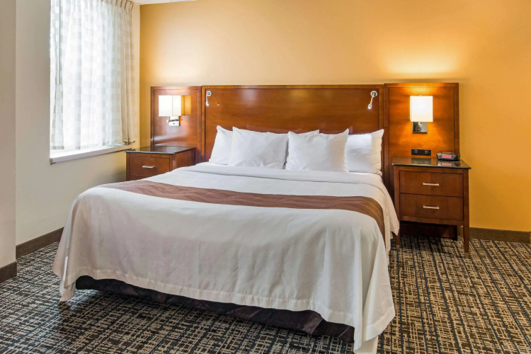 Quality Inn & Suites Virginia MN