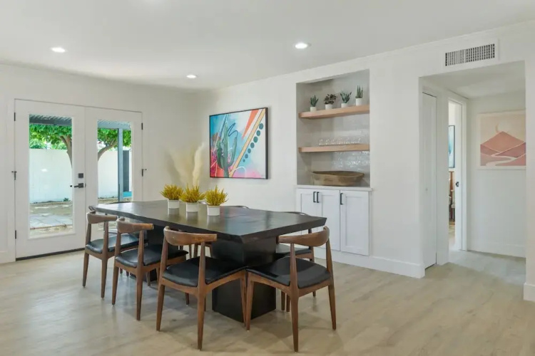 5BR Pool Home in Downtown Gilbert by RedAwning