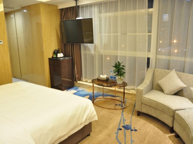Suite with view