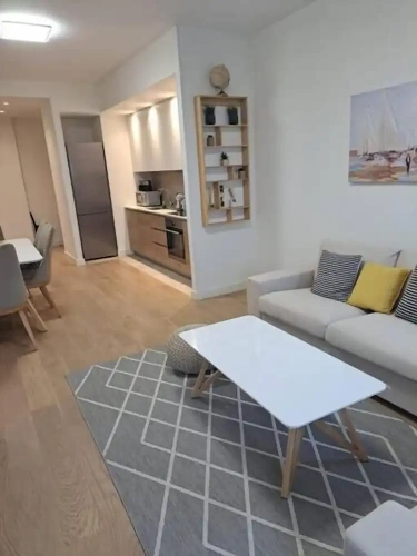 2 Bedrooms Apartment with balcony and with garden view