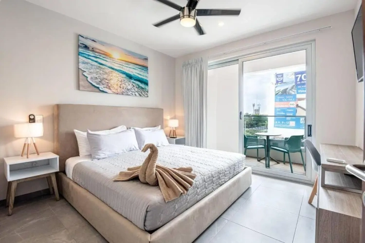 2 Bedrooms Apartment