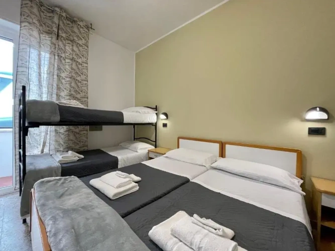 Economy Quadruple room