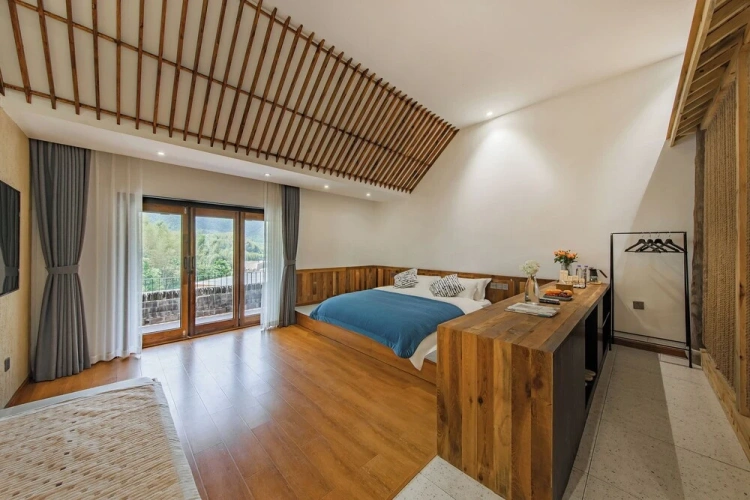 Superior Double room with balcony and with land view