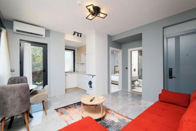 Deluxe Suite with balcony and with mountain view
