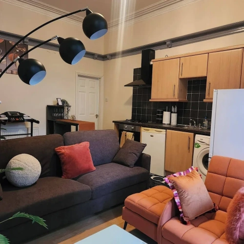 1 Bedroom Apartment