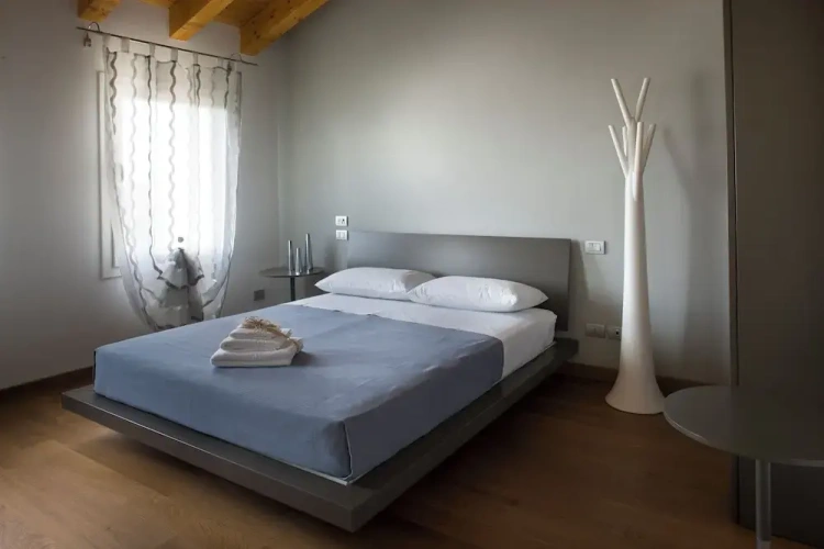 1 Bedroom Standard Triple room with garden view