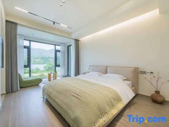 Double Suite with courtyard view