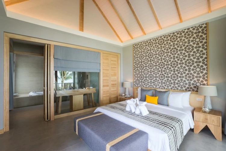 Deluxe Villa beachfront