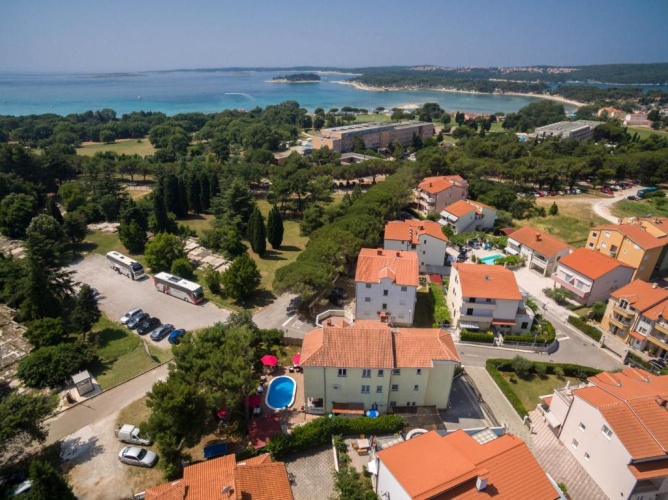 2 Bedrooms Apartment with balcony