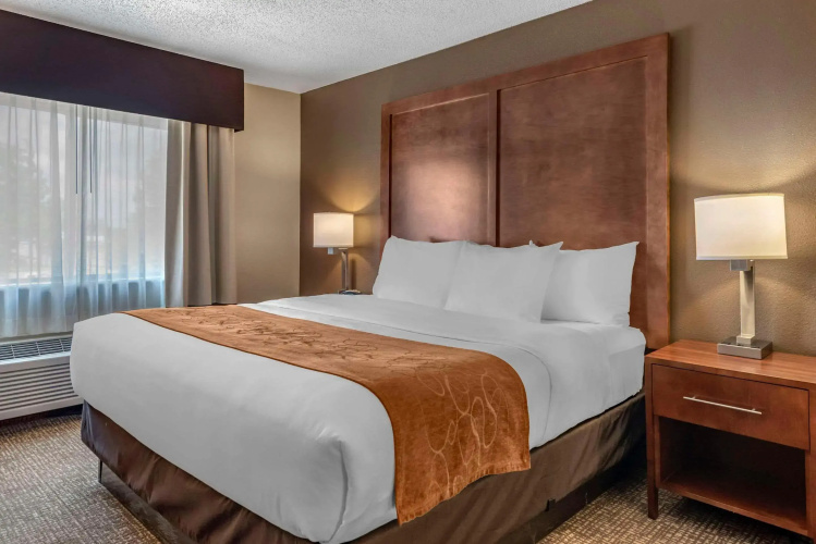 Comfort Suites Terre Haute University Area