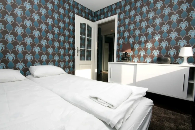 1 Bedroom Suite
