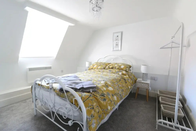 Lower Brook Mews