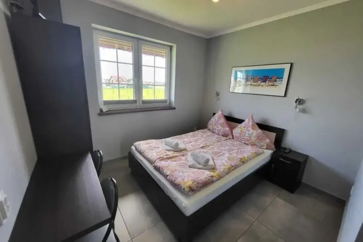 Comfortable Apartment, 5 Bedrooms, Summer Pool