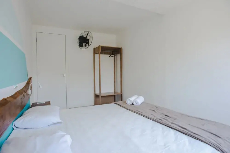 Longboard Paradise Suites