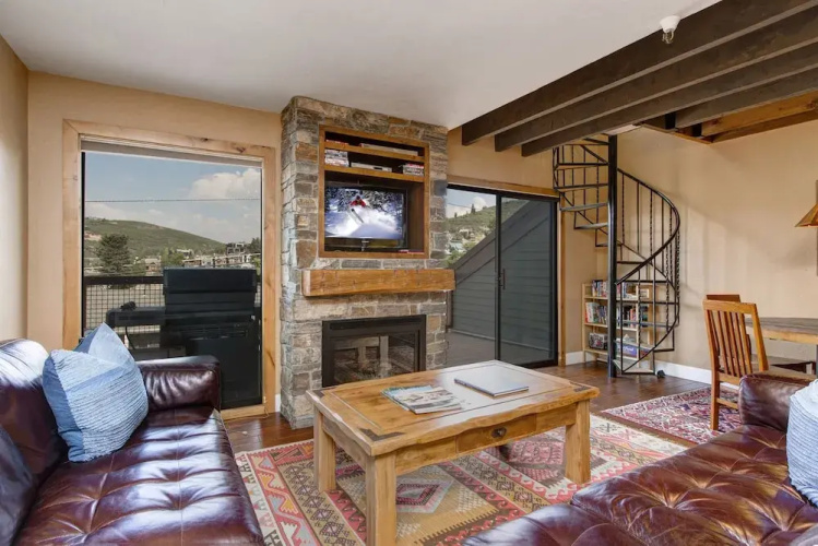 Quitting Time 3 Bedroom Condo by RedAwning
