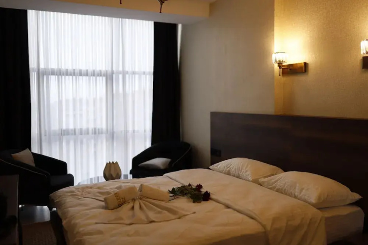 New Konak Hotel