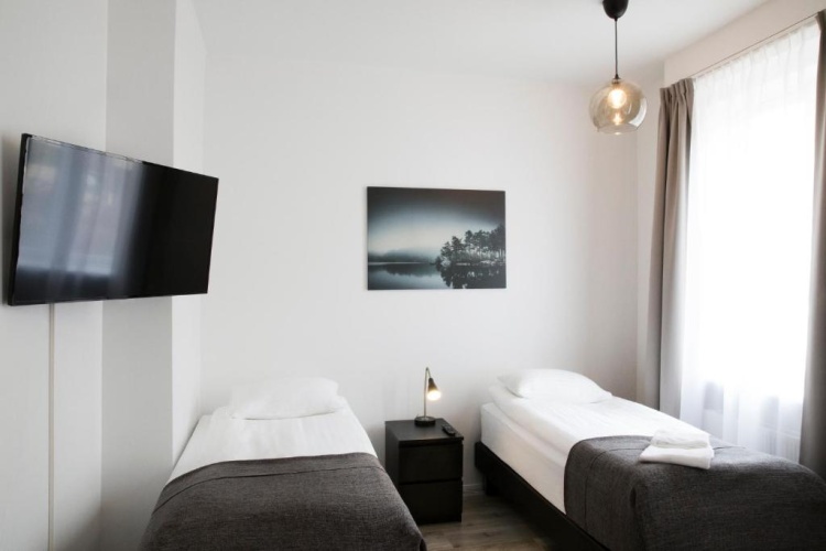 Standard Triple room