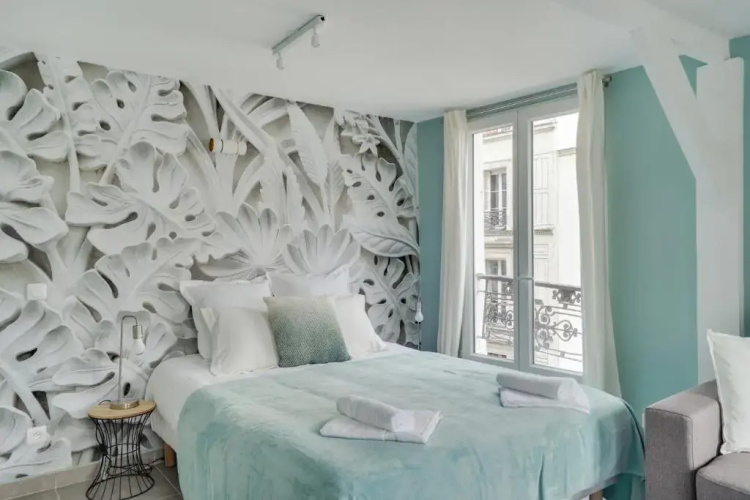 145 Suite Marc, Large Studio, Paris Center
