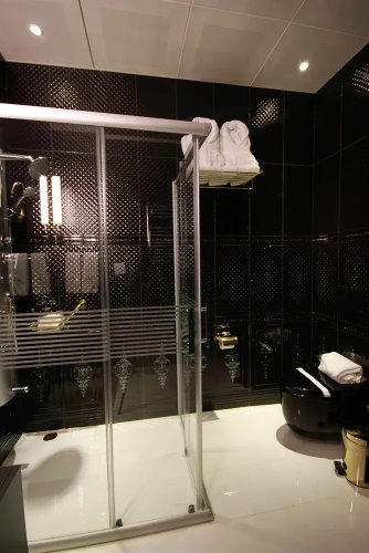 Sky Tower Deluxe Hotel