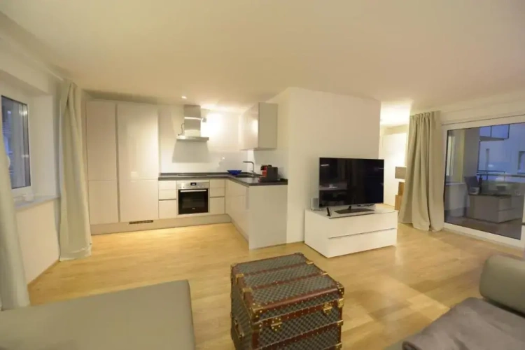 2 Bedrooms Apartment