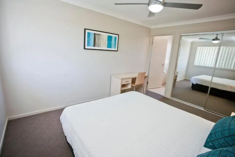 2 Bedrooms Villa