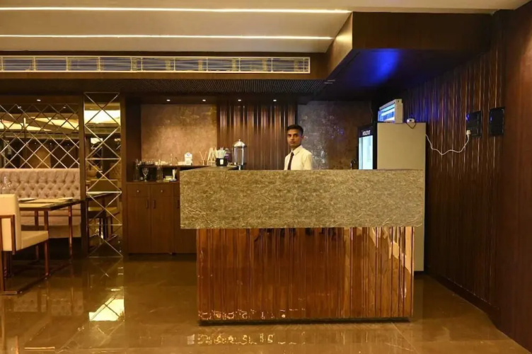 KS Square Hotel and Banquets