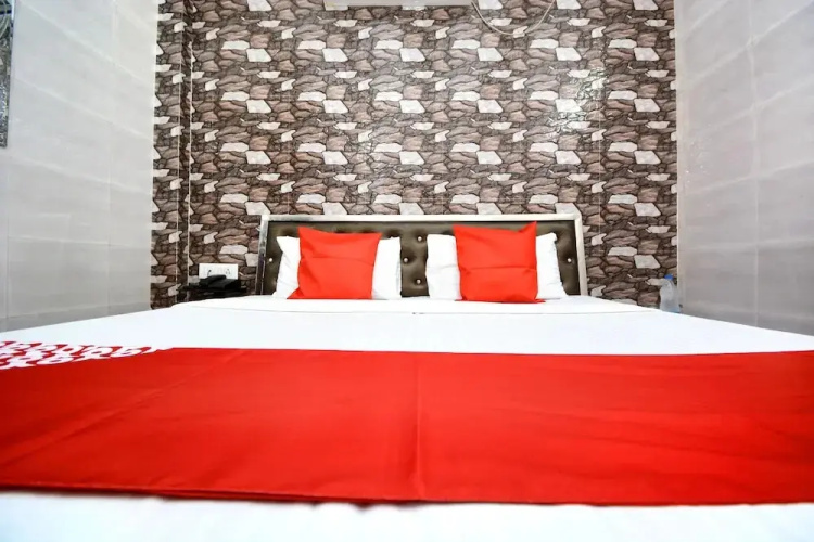Ms Guest House By OYO Rooms