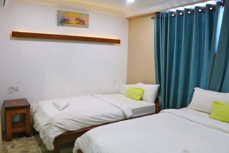 2 Bedrooms Superior Twin room with balcony and with city view