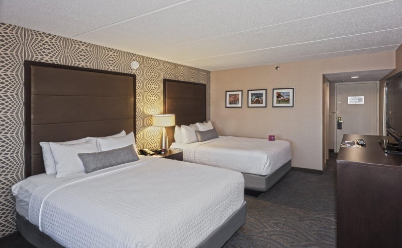 Crowne Plaza Suites Msp Airport photo 6