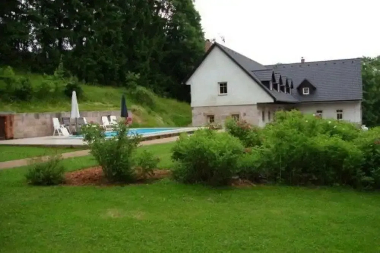 Modern Apartment in Vidochov With Swimming Pool