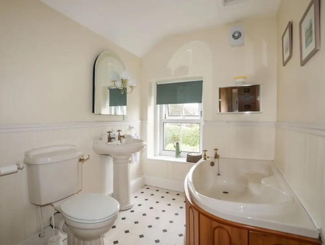 Amelie Cottage