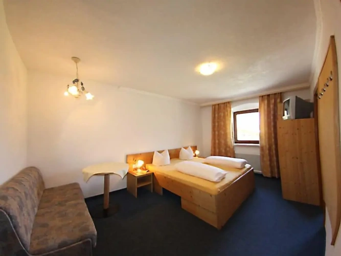 1 Bedroom Standard Family room