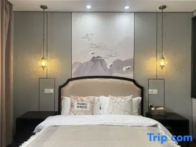 Sextuple Suite