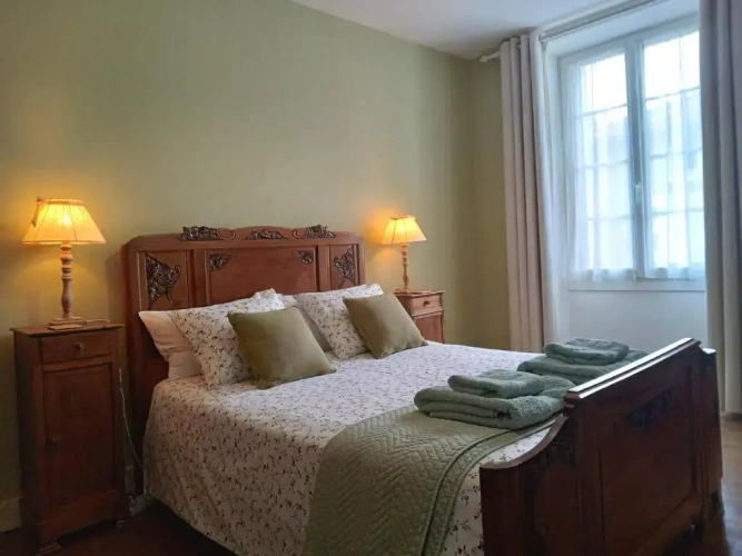 Deluxe Double room with city view