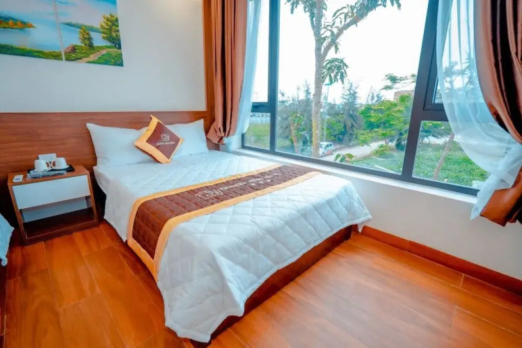 Quang Vinh Hotel