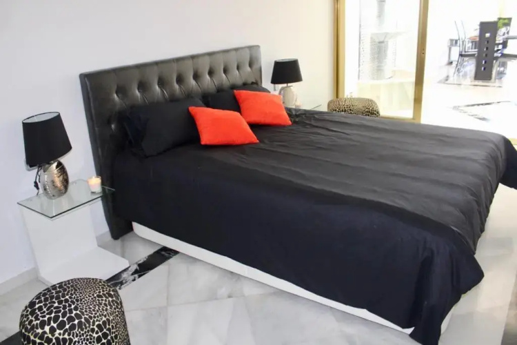 Puerto Banus 2 bedrooms Oceanfront C