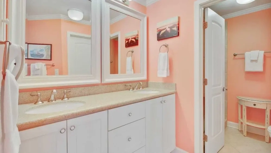 3 Bedrooms Apartment