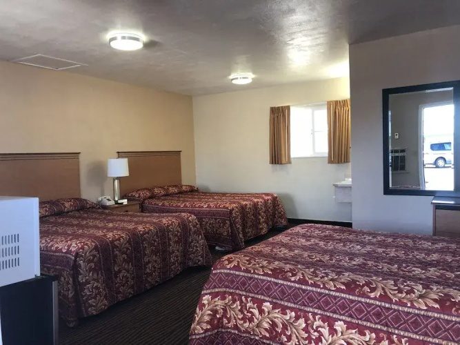 Evergreen Lodge