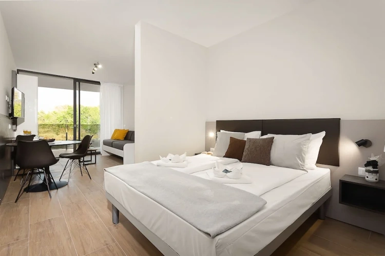 Double Basement Studio with balcony