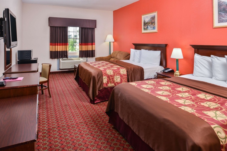 Standard Quadruple room
