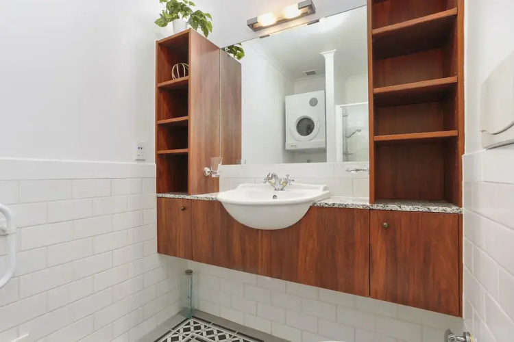 Newly Refurnished Stylish One Bedroom