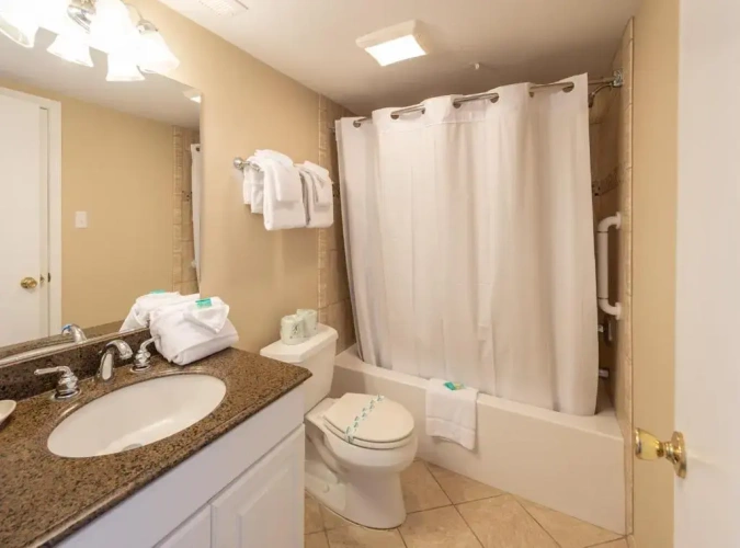 2 Bedrooms Apartment