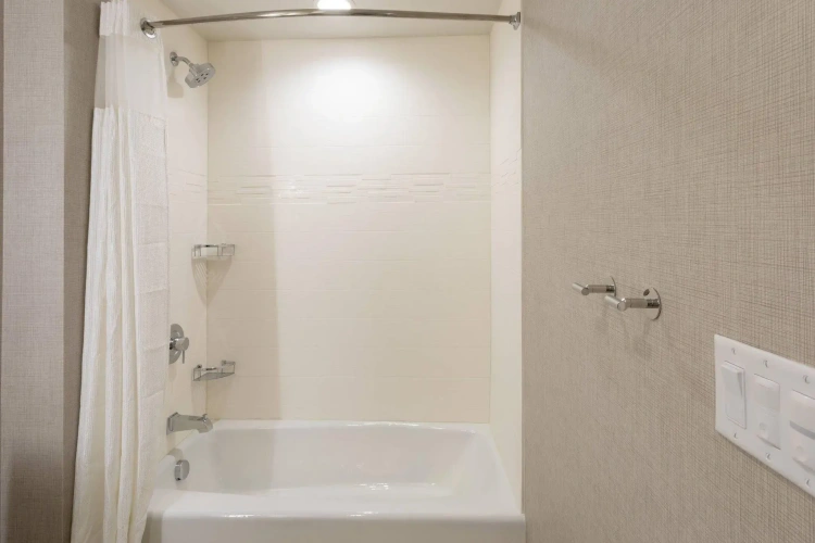 1 Bedroom Quadruple Suite