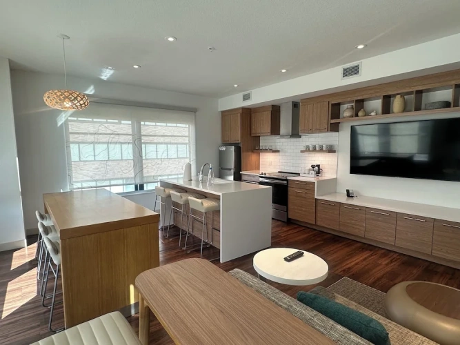 3 Bedrooms Studio