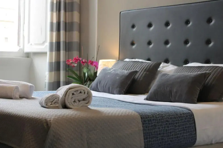 Little Rose Rooms