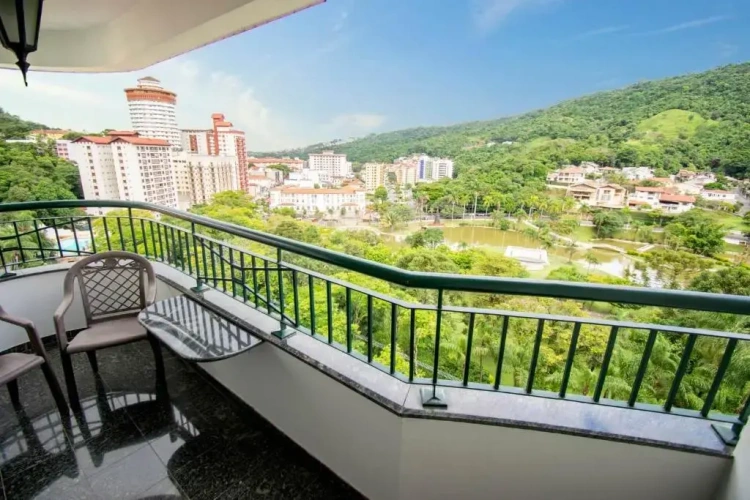 Standard Triple room with balcony