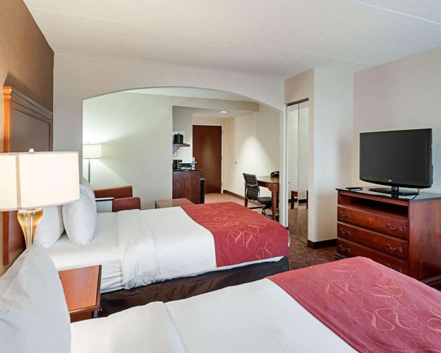 Quadruple Suite