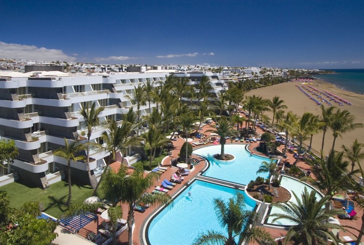 Plus Fariones Suite Hotel photo 27