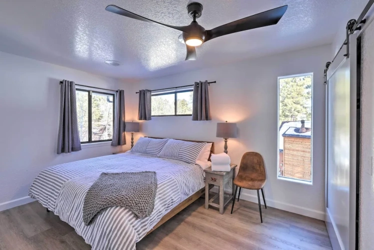 4 Bedrooms Cottage