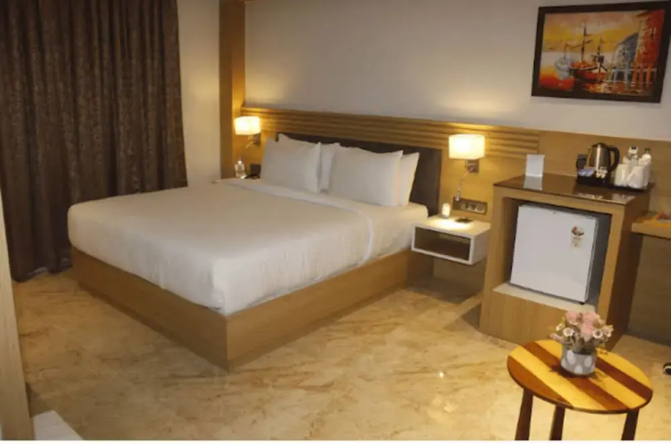 Luxus Inn Hotel